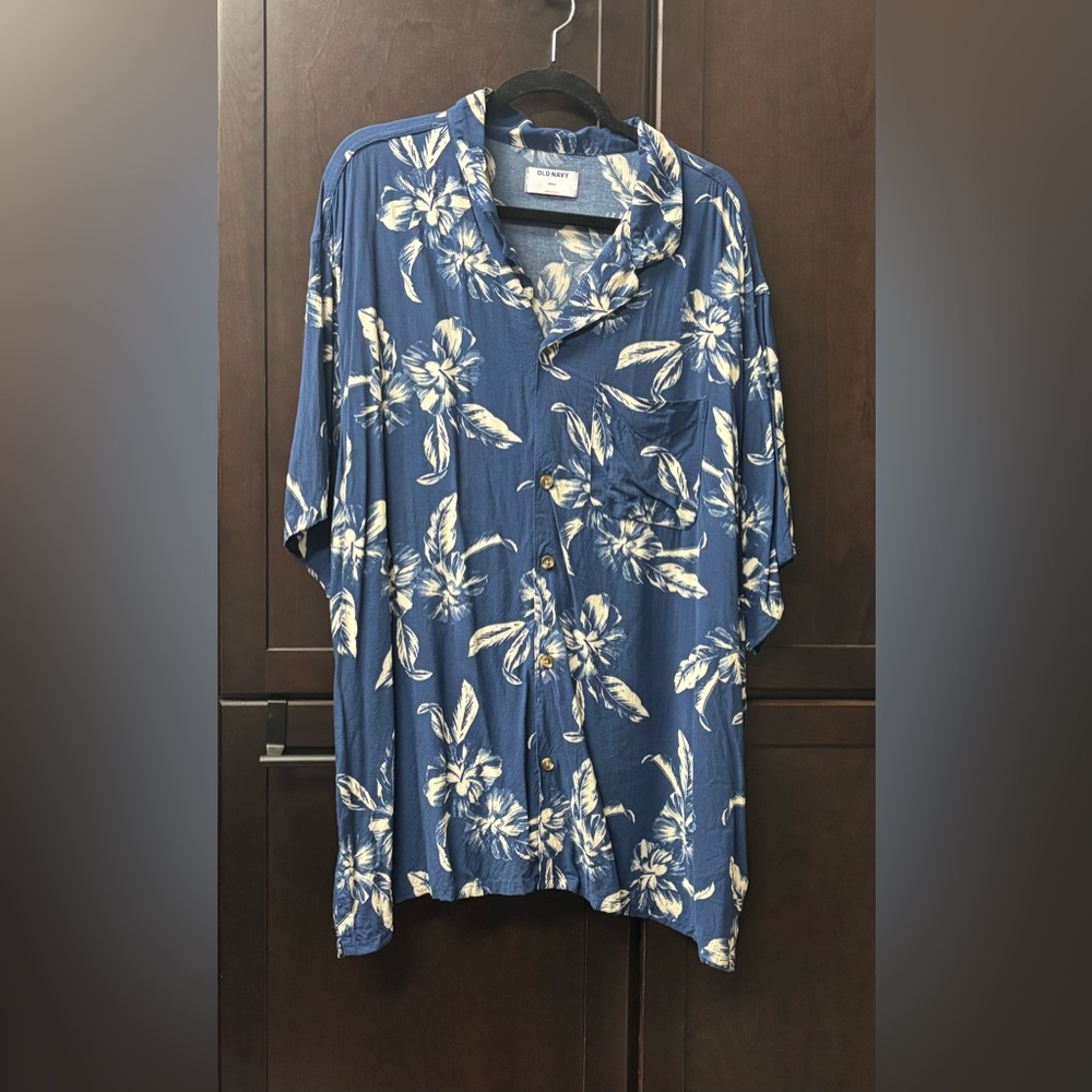 🌼Old Navy Blue Hawaiian Shirt EUC